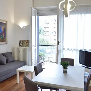  Appartamento New Renovated With Balcony Porta Romana